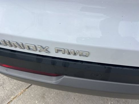 Used 2025 Chevrolet Equinox LT AWD/4WD image 7
