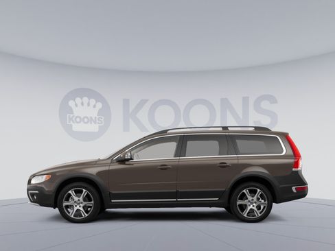 Used 2016 Volvo XC70 T5 Platinum w/ Climate Package AWD/4WD image 2