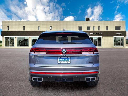 Used 2025 Volkswagen Atlas Cross Sport SEL Premium R-Line AWD/4WD image 4