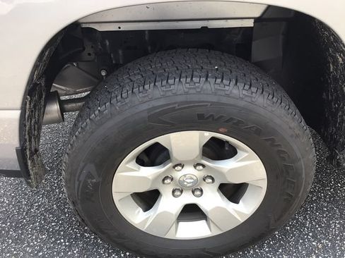 Used 2022 RAM 1500 Big Horn AWD/4WD image 16