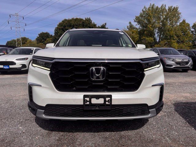 Used 2024 Honda Pilot Elite image 4