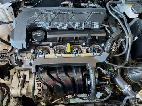 Used 2021 Hyundai Venue SE image 27