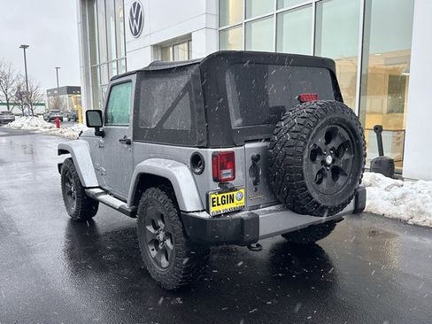 Used 2017 Jeep Wrangler Sahara w/ Dual Top Group image 5