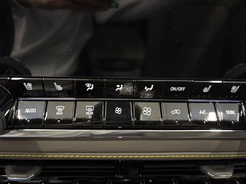 New 2026 Chevrolet Colorado ZR2 w/ Technology Package image 25