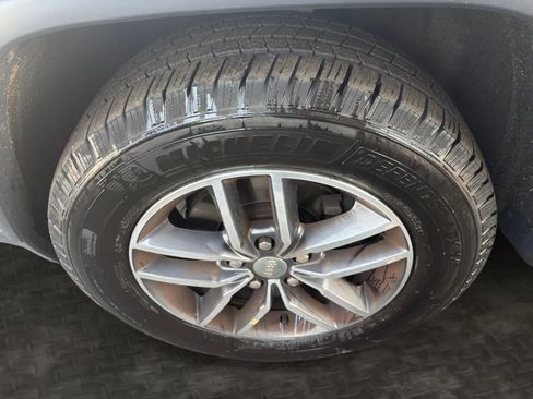 Used 2018 Jeep Grand Cherokee Limited AWD/4WD image 37