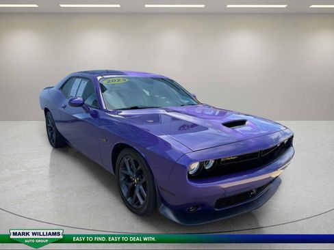 Used 2023 Dodge Challenger R/T w/ Plus Package RWD image 2