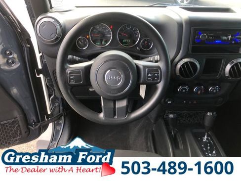 Used 2017 Jeep Wrangler Unlimited Sport w/ Max Tow Package AWD/4WD image 26