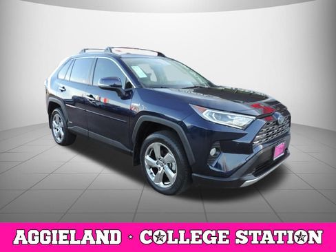 Used 2021 Toyota RAV4 Limited image 3