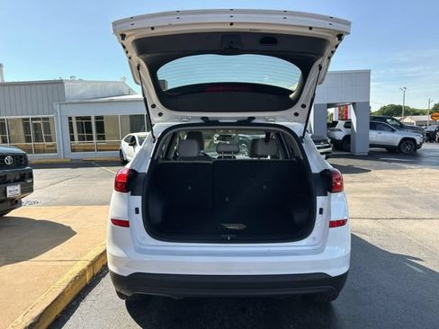 Used 2019 Hyundai Tucson SE w/ Cargo Package FWD image 10