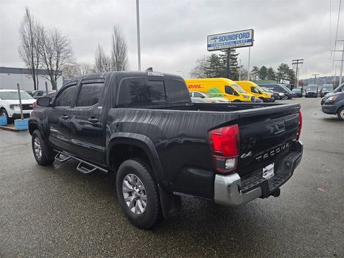 Used 2018 Toyota Tacoma 4x4 Double Cab image 7