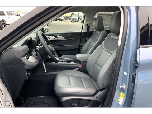 New 2026 Ford Explorer Active image 10