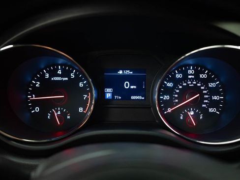 Used 2020 Kia Sedona LX FWD image 19