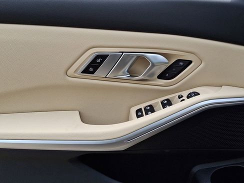Certified 2023 BMW 330i xDrive Sedan w/ Premium Package AWD/4WD image 13