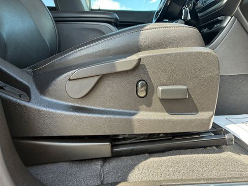 Used 2019 Chevrolet Colorado ZR2 AWD/4WD image 30