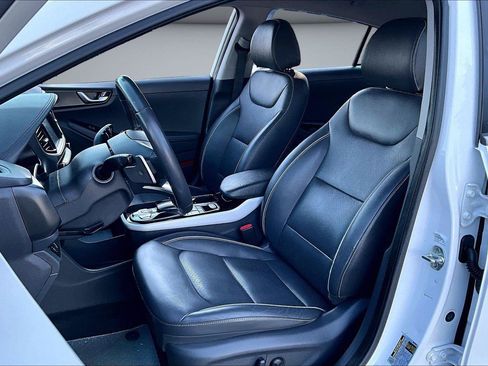 Used 2017 Hyundai Ioniq Limited FWD image 22