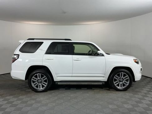 Used 2022 Toyota 4Runner TRD Sport w/ Technology Package AWD/4WD image 4
