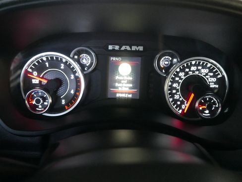 Used 2024 RAM 2500 Tradesman w/ Snow Chief Group image 13