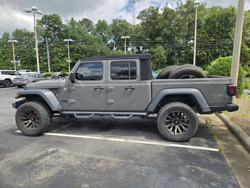 Used 2020 Jeep Gladiator Sport w/ Quick Order Package 24S AWD/4WD image 4