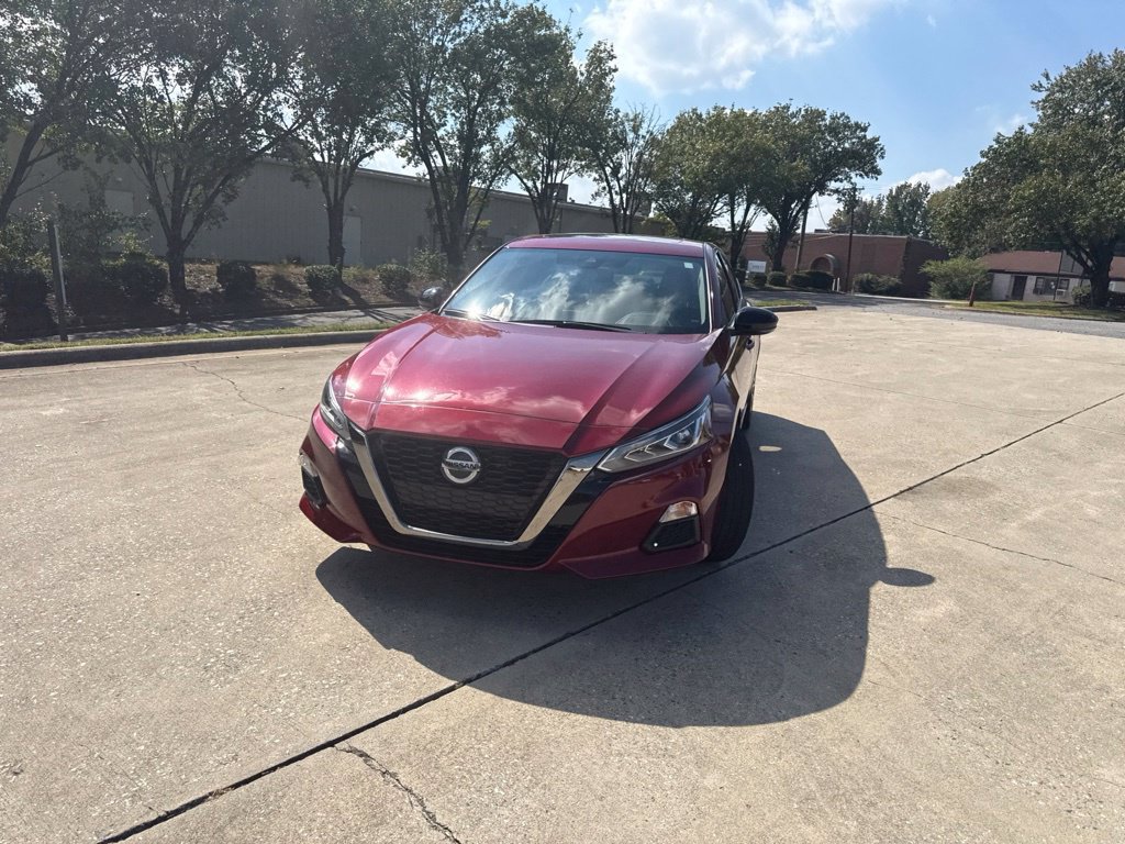 Used 2021 Nissan Altima 2.5 SR w/ SR Premium Package FWD image 4