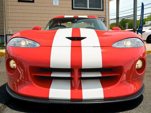 Used 2002 Dodge Viper GTS RWD image 2