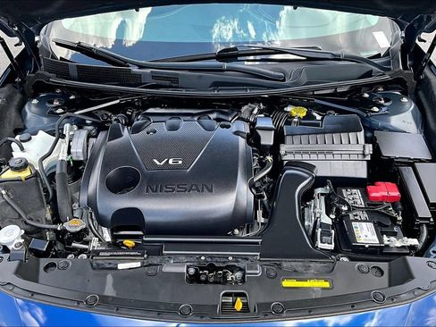 Used 2023 Nissan Maxima SL FWD image 32