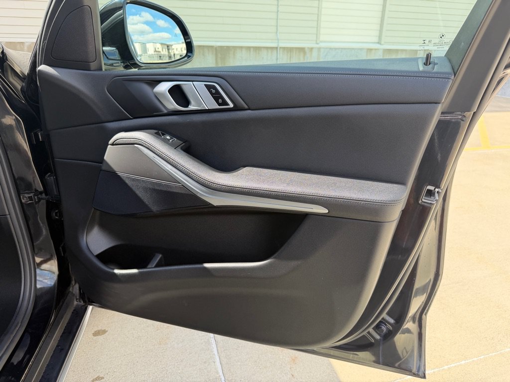 Used 2019 BMW X5 xDrive40i w/ Convenience Package AWD/4WD image 28