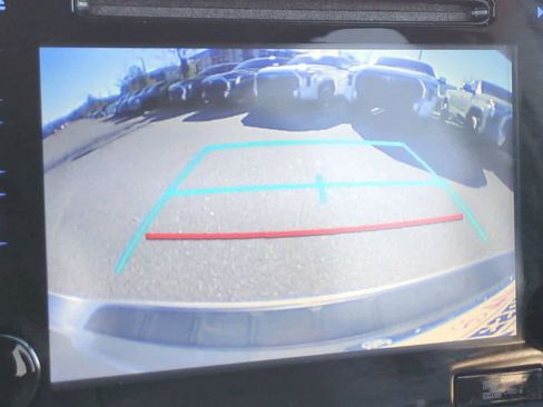 Used 2017 Toyota Sienna XLE w/ XLE Navigation Package image 21