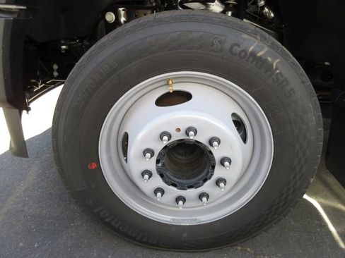 New 2024 Ford F450 XL w/ XL Chrome Package image 6