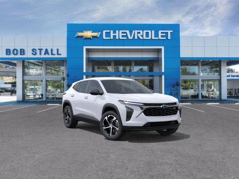 Used 2026 Chevrolet Trax RS w/ Driver Confidence Package FWD image 1