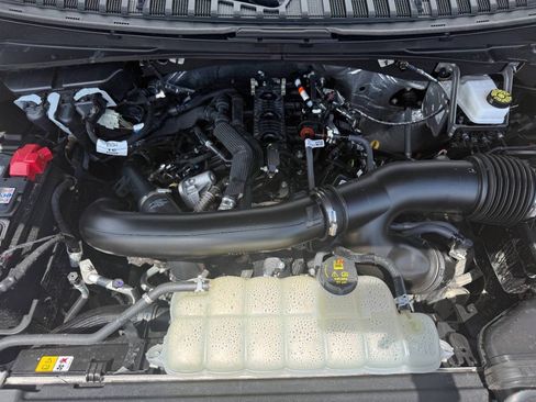 Used 2025 Ford Expedition Max Platinum AWD/4WD image 13