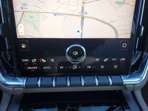 New 2026 GMC Yukon Denali w/ Sun & Power Step Package image 28