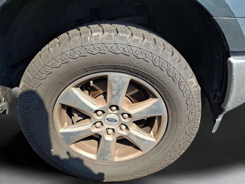Used 2018 Ford F150 XLT w/ Equipment Group 302A Luxury AWD/4WD image 8