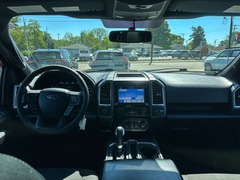 Used 2016 Ford F150 XLT w/ Equipment Group 302A Luxury AWD/4WD image 20