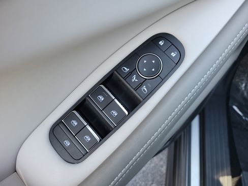 Certified 2026 INFINITI QX60 Luxe w/ Cargo Package image 17