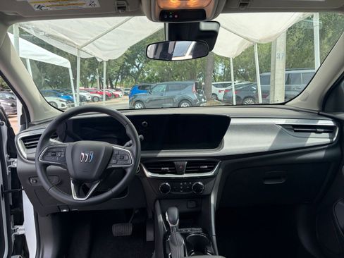 Used 2025 Buick Encore GX Preferred FWD image 32