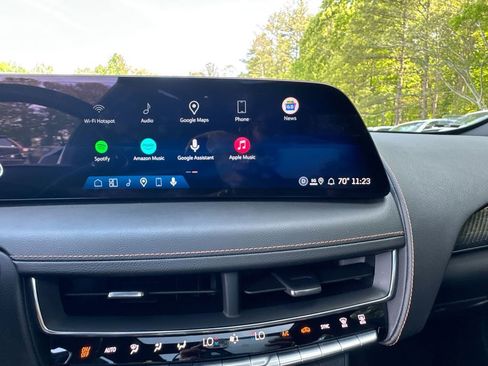 Used 2025 Cadillac CT5 Sport w/ Technology Package AWD/4WD image 27