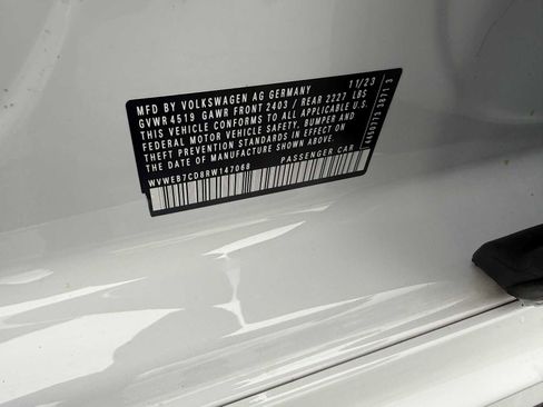 Certified 2024 Volkswagen Golf R image 28