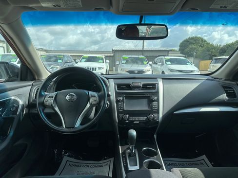 Used 2013 Nissan Altima 2.5 SV w/ 2.5SV Convenience Pkg FWD image 9