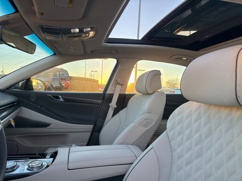 Used 2024 Genesis G80 2.5T w/ Sport Prestige Package image 10