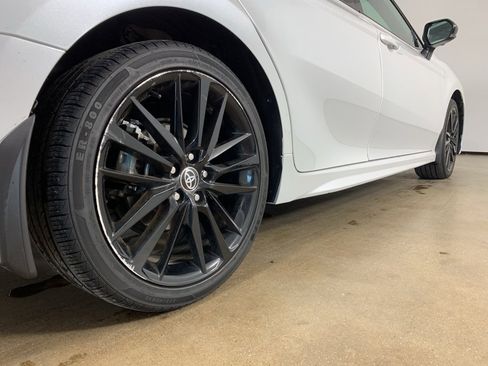 Used 2024 Toyota Camry XSE image 9