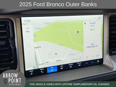 Used 2025 Ford Bronco Outer Banks AWD/4WD image 25