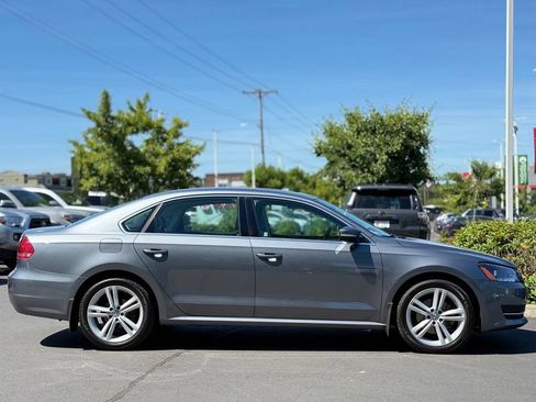 Used 2014 Volkswagen Passat TDI SE FWD image 6