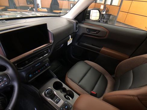 New 2026 Ford Bronco Sport Outer Banks AWD/4WD image 18