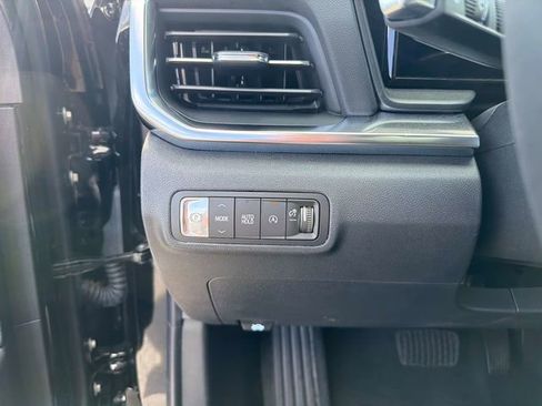 New 2026 GMC Terrain Elevation w/ Elevation Premium Package FWD image 30
