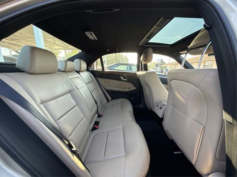 Used 2012 Mercedes-Benz E 350 4MATIC Sedan image 25