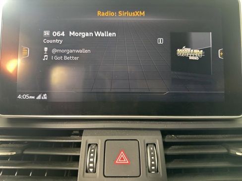 Used 2018 Audi Q5 2.0T Premium Plus w/ Premium Plus Package AWD/4WD image 12