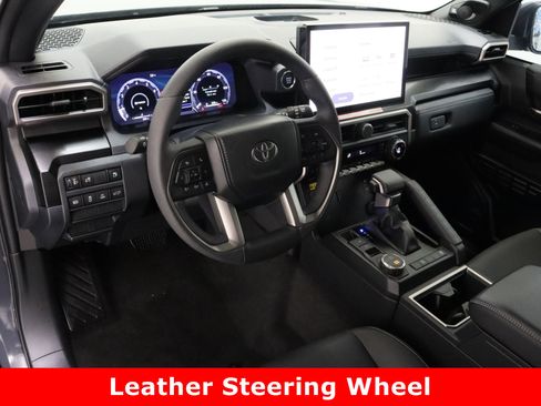 Used 2025 Toyota 4Runner Limited image 13