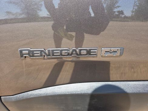 Used 2021 Jeep Renegade Latitude w/ Sun & Sound Group AWD/4WD image 20