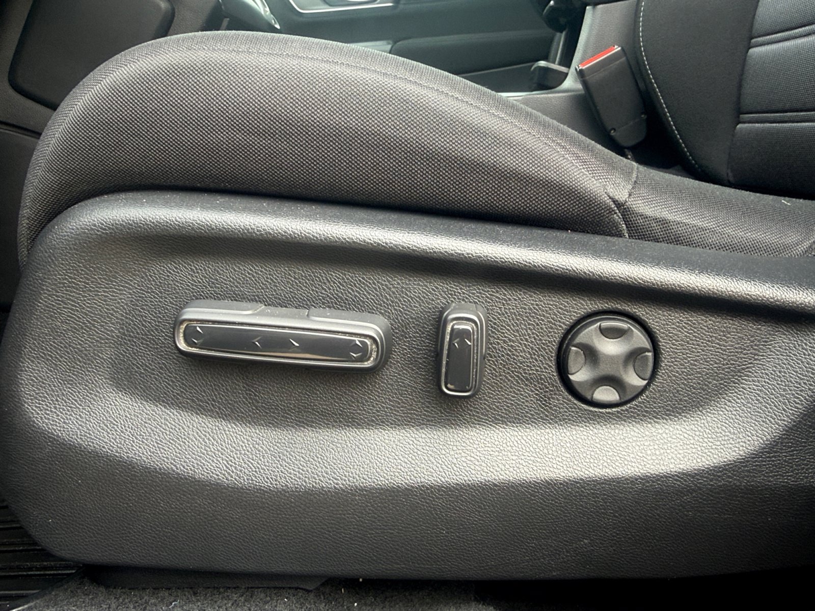 Used 2019 Honda CR-V EX image 15
