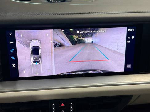 Certified 2025 Porsche Cayenne S AWD/4WD image 33